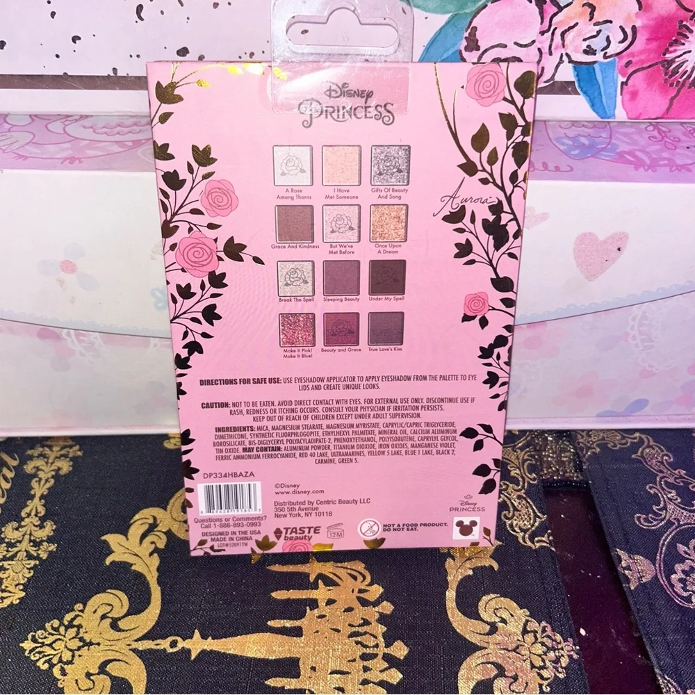 DISNEY Princess Sleeping Beauty AURORA - 12 Color Eyeshadow Palette With Mirror.